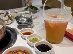 -洪氏嗨捞·广东猪肚鸡·椰子鸡火锅(西咸万象城店)