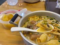 -丽丽三鲜螺蛳粉(田林路店)