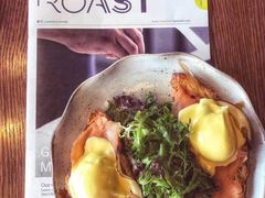 -ROAST coffee & eatery