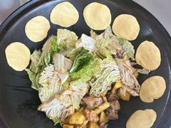 -粘豆包柴火铁锅炖