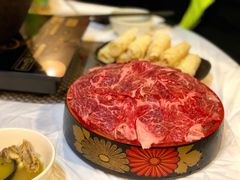 安格斯牛肉-鲜入围煮花胶鸡海鲜火锅