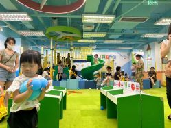 -莫莉幻想儿童乐园(深圳南山欢乐颂店)