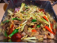 -川堂风·跷脚牛肉·乐山爆炒(宝山日月光店)