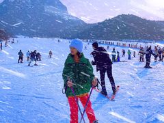 -济南卧虎山滑雪场