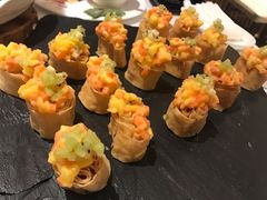 芒果三文鱼配老北京咯吱盒-四季民福烤鸭店(前门店)