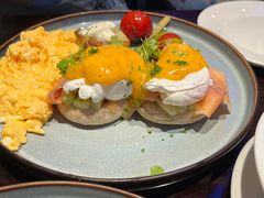 三文鱼班尼迪克蛋-bluefrog蓝蛙(皇庭广场店)