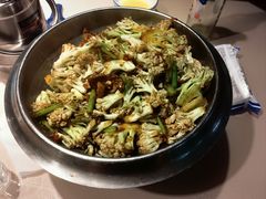 -老码头黑皮肘子锅包肉(赣水路店)