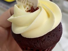 红丝绒杯子蛋糕-派悦坊·甜品·蛋糕(日坛店)