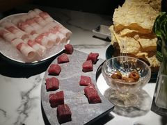 -无界釜·河豚鱼汤锅(红山动物园店)