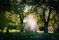 -禕·愫白婚纱商店