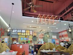 大堂-肥肥虾庄·金牌油焖大虾(汉口城市广场店)