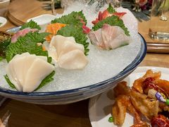 刺身三文鱼-山楂树融合菜餐厅