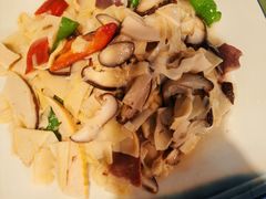 -缘来聚·徽菜名店(黄山宏村店)