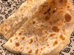 阿拉善驼肉馅饼-格日勒阿妈蒙古厨房(大召店)