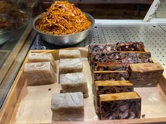 肉皮冻-聚合鑫东北熏酱熟食麻辣面(长阳店)