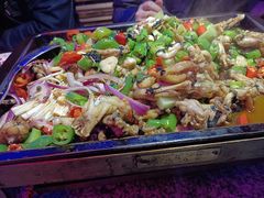 炭烧牛蛙平锅紫苏味-蘭奢雅集·江浙菜(青山江滩店)