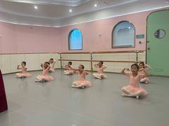 -伊叶舞蹈YEAH DANCE(LCM置汇旭辉校区)