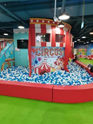 -咔叮卡丁·儿童室内赛车馆