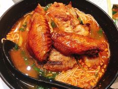 冬阴功鸡翼猪润米线-华嫂冰室(尖沙咀店)