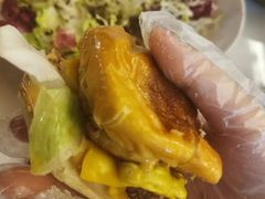 双层焦香和牛汉堡-盐说·西式餐酒馆(光明万达店)