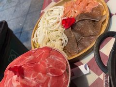 -赵美丽·重庆社区火锅·直营店(火车东站·中豪国际店)