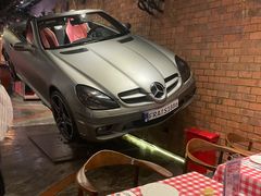 -1886德国汽车餐厅(外滩十六铺码头店)