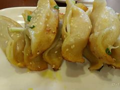 -小姜锅贴(凤凰街店)