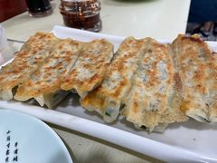 素三鲜锅贴-春水锅贴·传统鲁菜(大明湖店)