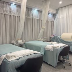 -YooMee优美智能科技美肤机构