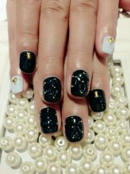 -Hertha Beauty Salon