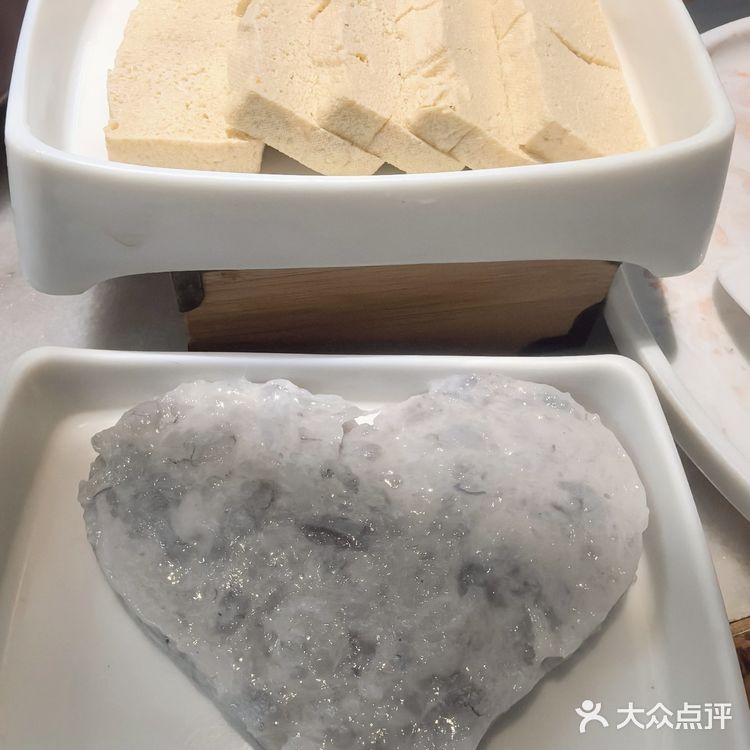 北京铜锅涮肉老字号,讲究肉鲜汤清没膻味