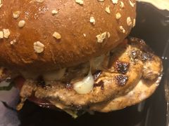 -The Habit Burger Grill 哈比特汉堡(爱琴海店)