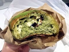 抹茶红豆面包-Top Impression Bakery Wolli Creek
