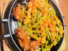 扁豆排骨焖卷子-百花人家(门城水岸店)