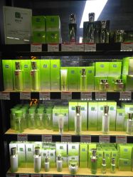 百雀羚-伊妍悦色化妆品