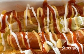 Classic American Hot Dog