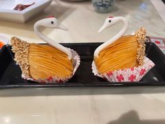 鲜果榴莲天鹅酥-陶陶居酒家(环市东店)