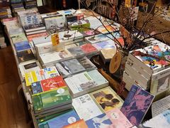 -武汉境自在書店