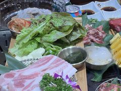 -青瓦餐厅·生鱼片·韩园烤肉(西塔店)