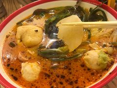 -小蛮椒麻辣烫·麻辣拌(青浦宝龙店)