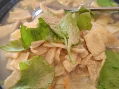 -官塘陈记鱼生·潮汕砂锅粥·牛肉火锅(潮枫路总店)