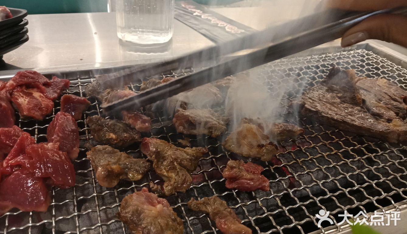 在北京难得吃上这么正宗的地摊烤肉