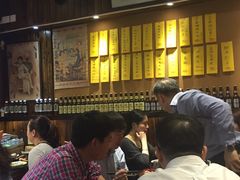 等位区-石屋料理(南京西路店)