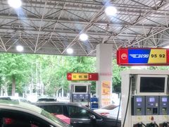 -中国石油(常德路加油站)