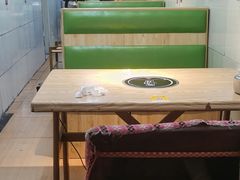 -洞庭洲·防空洞火锅·铜锅涮肉·烧烤(新百广场店)