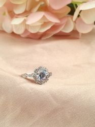 -威德钻石-克拉钻大本营(南京东路店)