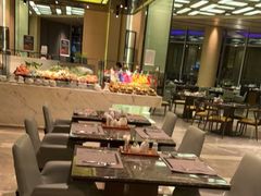 -前海华侨城JW万豪酒店·都会尚膳自助餐厅·牛排海鲜酒水畅飨
