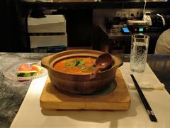 勾魂砂锅酸汤牛肉米粉-醉辉皇上海之巅(上海中心大厦店)