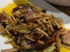-小三峡食府(西五路店)