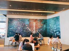 大堂-星巴克臻选(上海合生汇1F店)